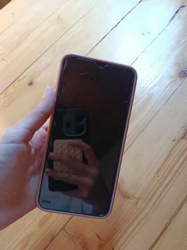 Samsung: Samsung Galaxy A10, 32 GB, rəng - Qırmızı, İki sim kartlı