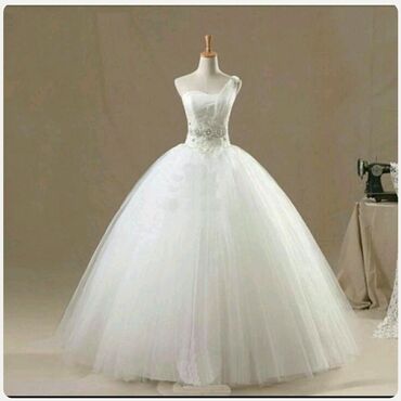 паетка: Свадебное платье . Размер 44-46, цвет айвори. Новое платье, юбка