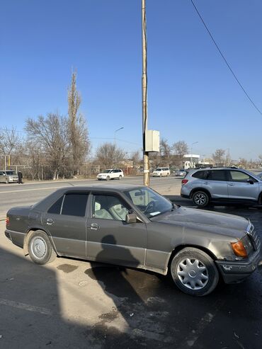 Mercedes-Benz: Mercedes-Benz E-Class: 1991 г., 2.3 л, Механика, Бензин, Седан