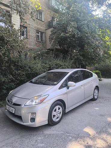 лабовой: Toyota Prius: 2011 г., 1.8 л, Вариатор, Гибрид, Хэтчбэк — 4