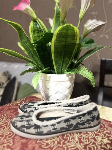 Makasin və loferlər: Ölçü: 37, rəng - Qara, İşlənmiş -da lalafo.az — 7 Makasin və loferlər: Ölçü: 37, rəng - Qara, İşlənmiş — 7