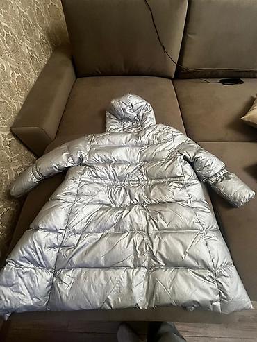 Балдар дүйнөсү: Торг возможен.Детский пуховик Moncler, рост 150 см (на ярлыке: 12 anni — 1