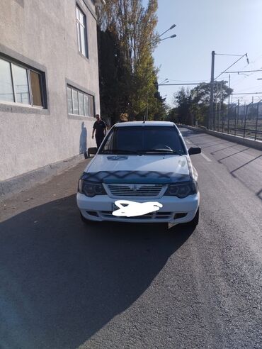 Saipa : 1.3 л | 2013 г. 32000 км Седан