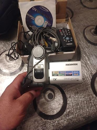 mini dv kamera: Samsung MiniDV rəqəmsal videokamera (model VP-D354W ehtimal olunur) — 1