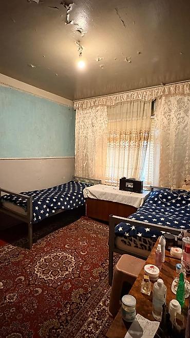 col qapi: Ev normal vezıyyetdedir 4 otaqlıdır,kombi var,metbex mebel qiymete — 7