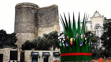 el bilendiri: Məhsul: Bakıdakı Novruz tematik açıq hava dekor-installasiyaları və — 3