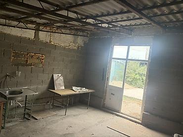 аренда бишкек: Продается земельный участок с постройками и закрытой территорией под — 10