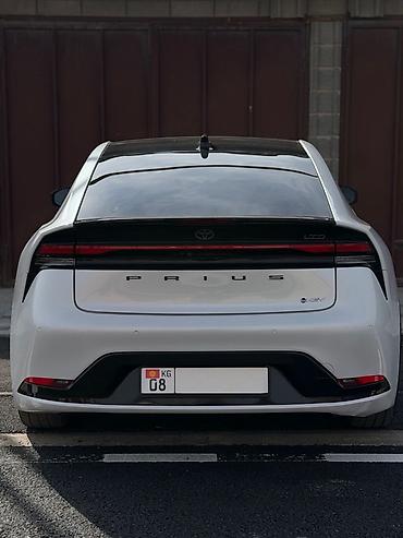 limited: Toyota Prius: 2023 г., 2 л, Автомат, Гибрид, Лифтбек — 5