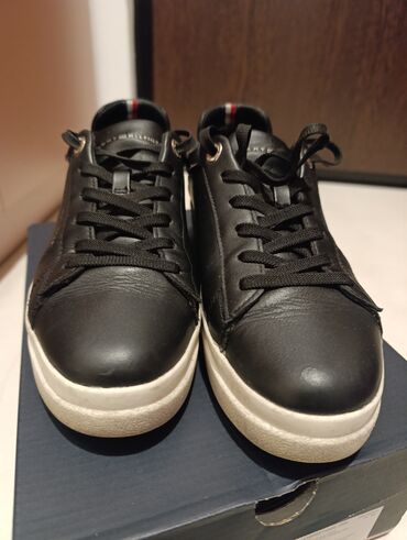 Women's Sneakers and athletic shoes: Tommy Hilfiger, 38, bоја - Crna — 9