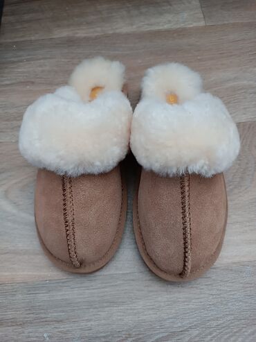 сапоги зимние женские натуральная кожа натуральный мех распродажа: Hush puppies 35размер! Натуральная кожа и натуральный мех!