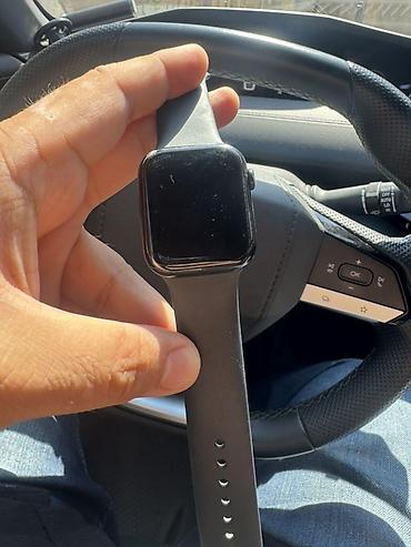 smart glasses: Apple Watch Series 8 – 45 mm, qara rəng - Korpus: Alüminium - Arxa — 1