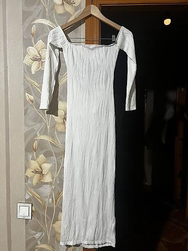 vecerni paltar: Ağ rəngli uzun don - Model: Kare yakalı, dizdən aşağı uzunluqda - — 1