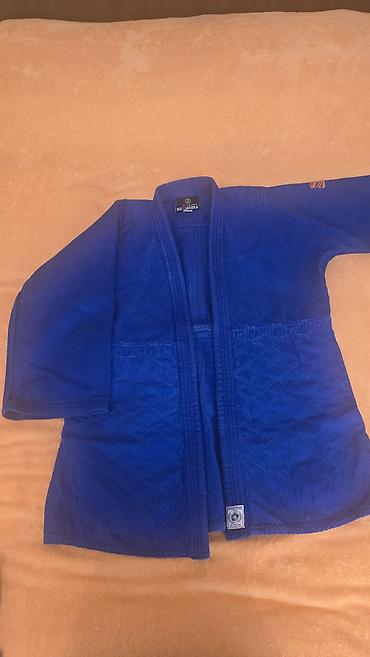 parfois az: Kimono az istifadə olunub 120 azn alınıb, qalınlıq yaxşıdı 850 GSM — 1