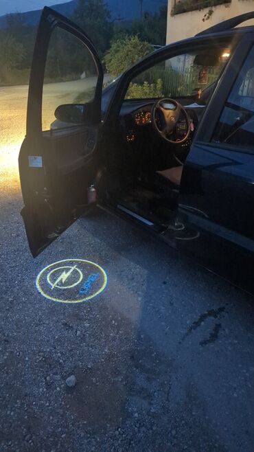 Opel: Opel Zafira: 2 l | 2002 г. MPV Body Type — 2