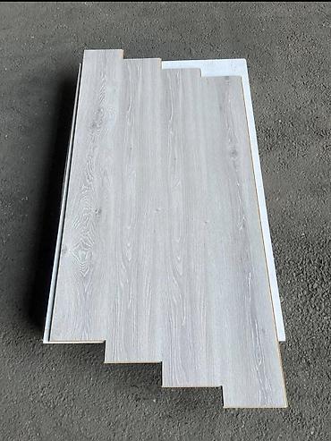 isti döşəmə: Məhsul: NANOCLICK SPC döşəmə panelləri - Material: SPC (Stone Plastic — 8