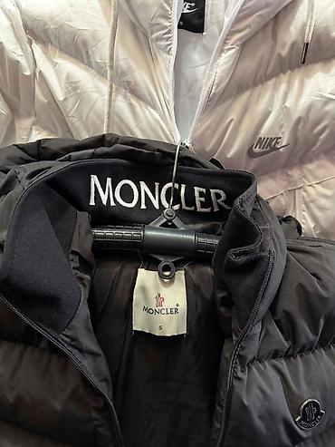kik zenski prsluci: Muške zimske jakne
Cena 9700
Vel. S,M,L,XL,XXL 
P.novo90 — 10