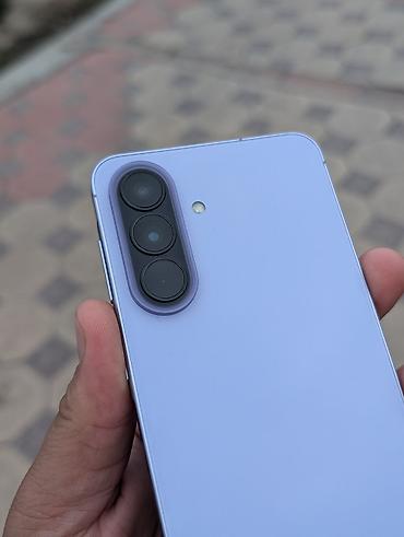 Мобильные телефоны: Samsung Galaxy A57, Б/у, 256 ГБ, цвет - Голубой, 2 SIM — 5
