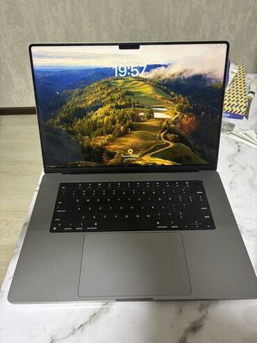 обмен на macbook: Ноутбук, Apple, 16 ГБ ОЗУ, Apple M1 Max, 16 ", Б/у, Для работы, учебы, память SSD