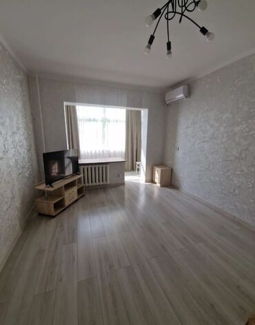 однокомнатная квартира продается: 1 комната, 36 м², 106 серия, 1 этаж, Евроремонт
