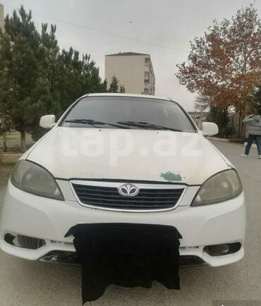 Daewoo: Daewoo Gentra: 1.5 l | 2014 il Sedan