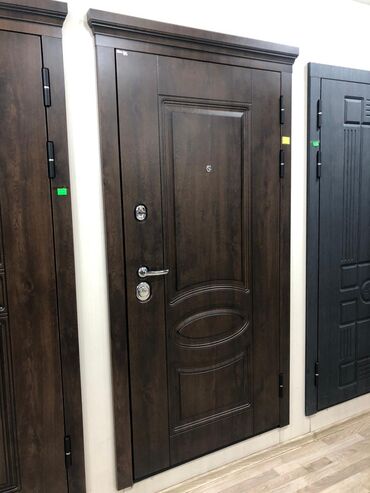 Giriş qapıları: Yeni Giriş qapısı Pulsuz çatdırılma — 18