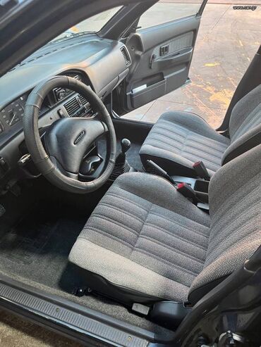 Toyota: Toyota Corolla: 1.3 l. | 1992 έ. Λιμουζίνα — 4