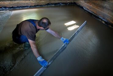 строители домов: Стяжка Монтаж, Демонтаж Больше 6 лет опыта