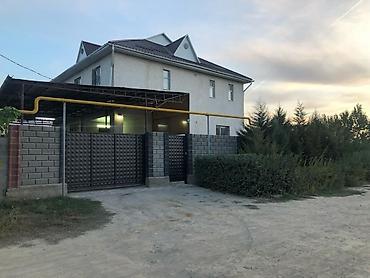 Продажа домов: Дом, 180 м², 6 комнат, Собственник — 1