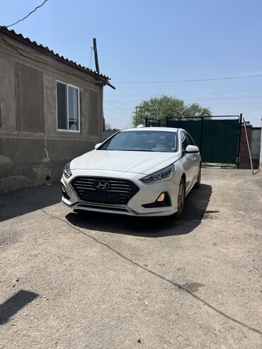 купить авто в рассрочку: Hyundai Sonata: 2018 г., 2 л, Автоматтык, Газ, Седан