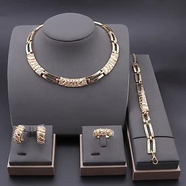 Setovi nakita: Ženski setovi nakita – elegantni kompleti 🛒 2,500 din. - Kompleti — 8