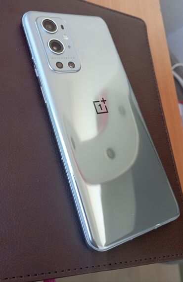 ванплас: OnePlus 9 Pro | 128 ГБ | цвет - Серебристый | Зарядное устройство, Чехол, Кабель | Отпечаток пальца
