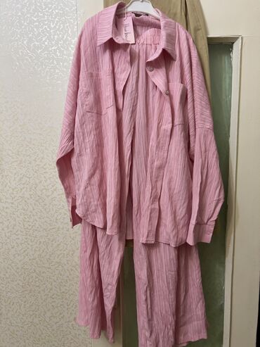 женские розовые рубашки: Брючный костюм, Кюлоты, Рубашка