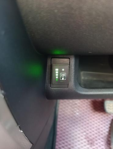 детские кресло в машину: Toyota Ist: 2003 г., 1.5 л, Автомат, Газ, Хэтчбэк — 6