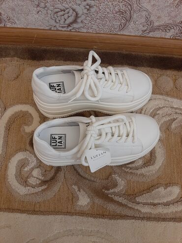 Women's Sneakers and athletic shoes: Ölçü: 38, rəng - Ağ, Yeni -da lalafo.az — 7 Women's Sneakers and athletic shoes: Ölçü: 38, rəng - Ağ, Yeni — 7