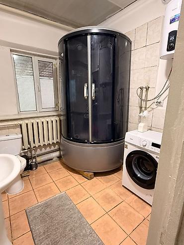 Продажа коттеджей и домов: Продаю большой дом, 110м/кв Участок 10 соток имеется большой огород — 9