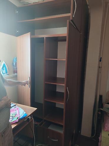 taxda odun: Mebel: 3 qapılı, üst bölməli geyim və saxlama şkafı Xüsusiyyətlər: - — 1