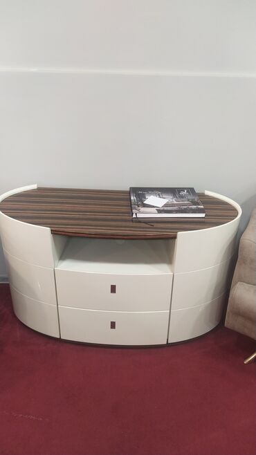 Masa və oturacaq dəstləri: Qonaq otağı üçün, Yeni, Açılmayan, Oval masa, 8 stul — 8