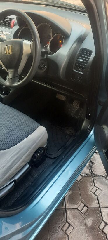 Honda: Honda Fit: 2005 г., 1.3 л, Автомат, Бензин, Хэтчбэк — 18