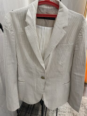 национальные платье: Костюм классический, (Xs,S)
(Zara) 
1000сом