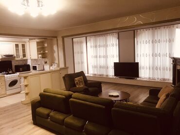 Uzunmüddətli kirayə mənzillər: Bakıda Flame Towers və Televiziya Qülləsinə panoramalı mənzil. - — 8