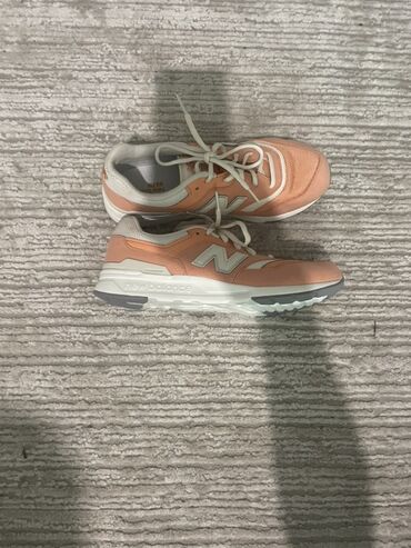 обувь женская большие размеры: Кроссовки New Balance 997H привезенные из Америки размер 39 по