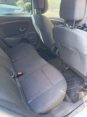 Renault: Renault Megane Grandtour (universa), ağ rəng Dizel dCi Xüsusiyyətlər — 8