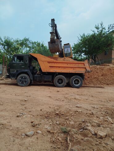 Аренда самосвала: Самосвал КамАЗ 6x4 для строительных и земляных работ. - Грузовой — 8