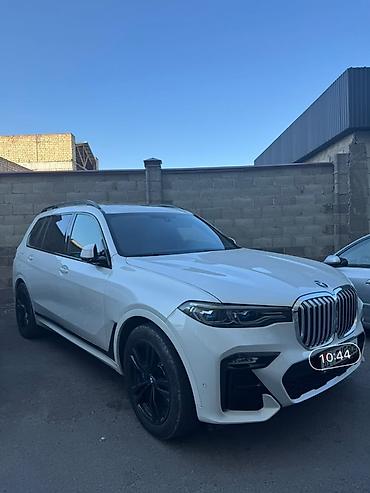 BMW X7: 2021 г., Внедорожник