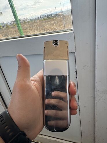 nokia 8800 sirocco satilir: Nokia 8 Sirocco, rəng - Gümüşü