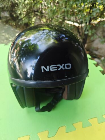 Ostali motocikli i skuteri: Nexo Jet kaciga velicina M ima naocare za sunce bez ogrebotina