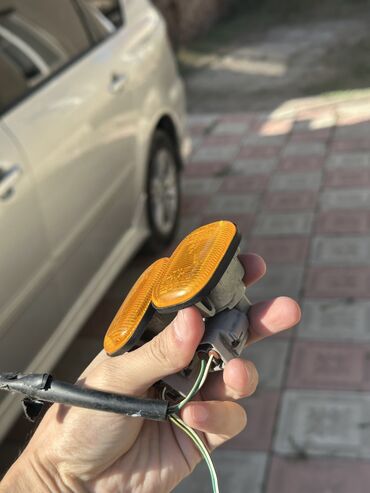 купить резину на москвич: Продаю повторитель поворота на тойоту. Подойдет для многих тойот
