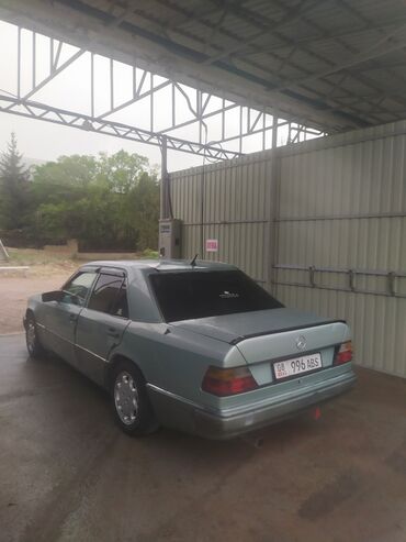 мерс дизельный: Mercedes-Benz 200: 1992 г., 2 л, Механика, Бензин