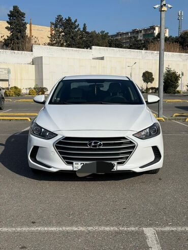 Hyundai: Hyundai Elantra: 2 l | 2016 il Sedan