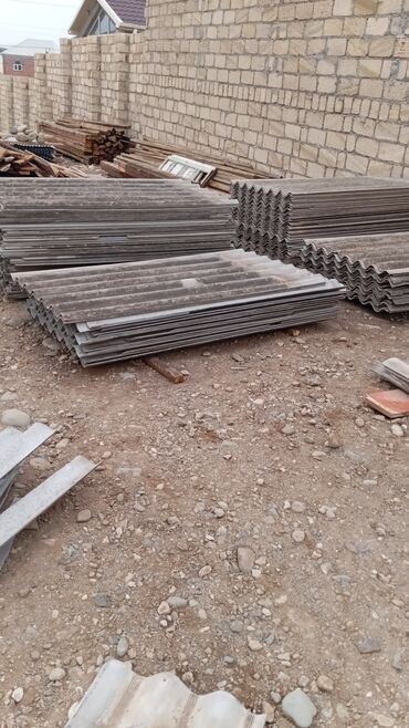 Reykalar, taxtalar: Tikinti materialları taxta darvaza qapi demir sifer. - Taxta şalban — 2